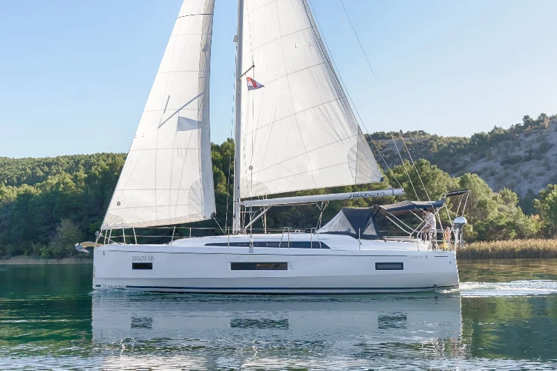 Oceanis 40.1 First Touch boat image