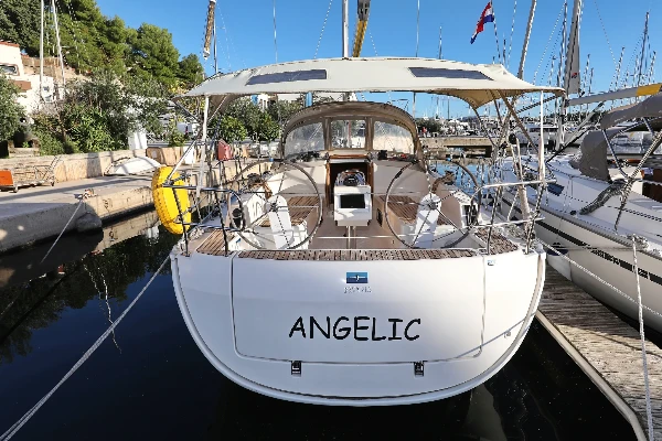 Bavaria Cruiser 37 Angelic boat image