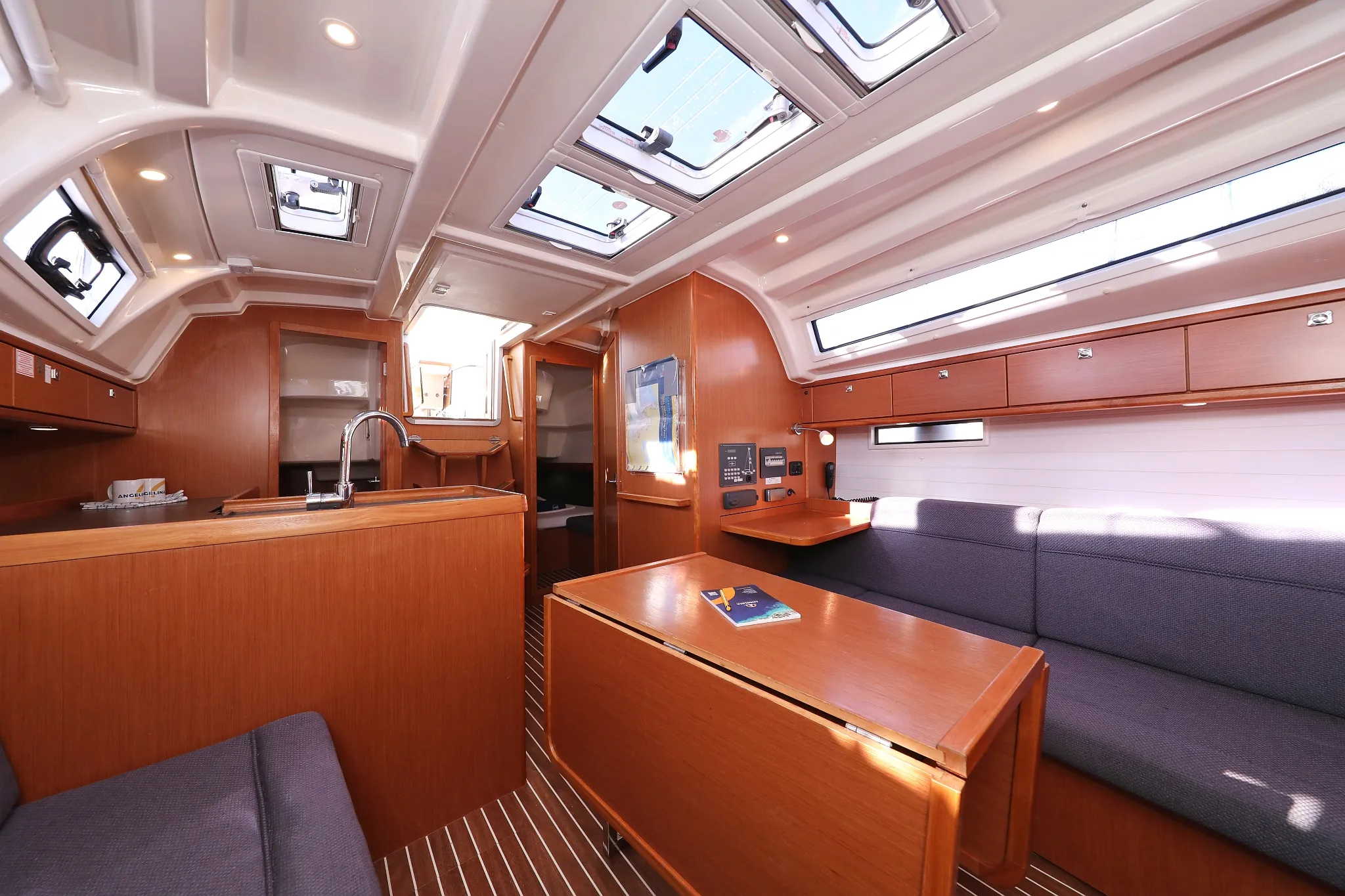 Image slide 6303