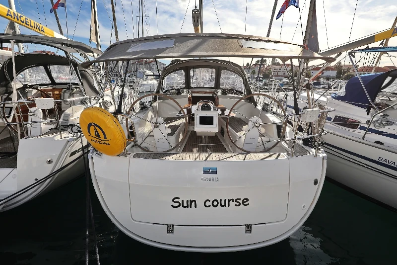 Bavaria Cruiser 37 Sun Course boat image