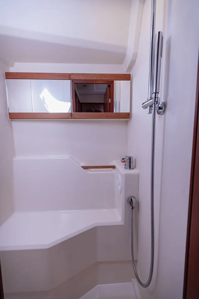 Image slide 645