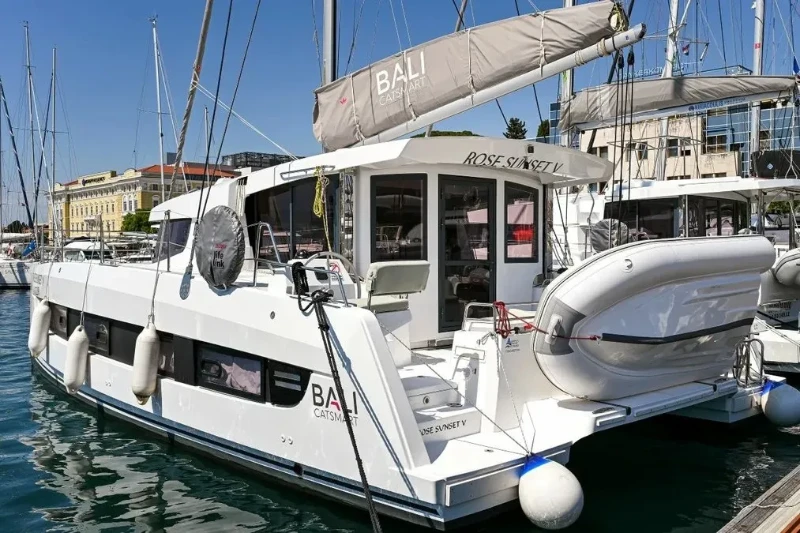 Bali Catsmart Rose Sunset V boat image