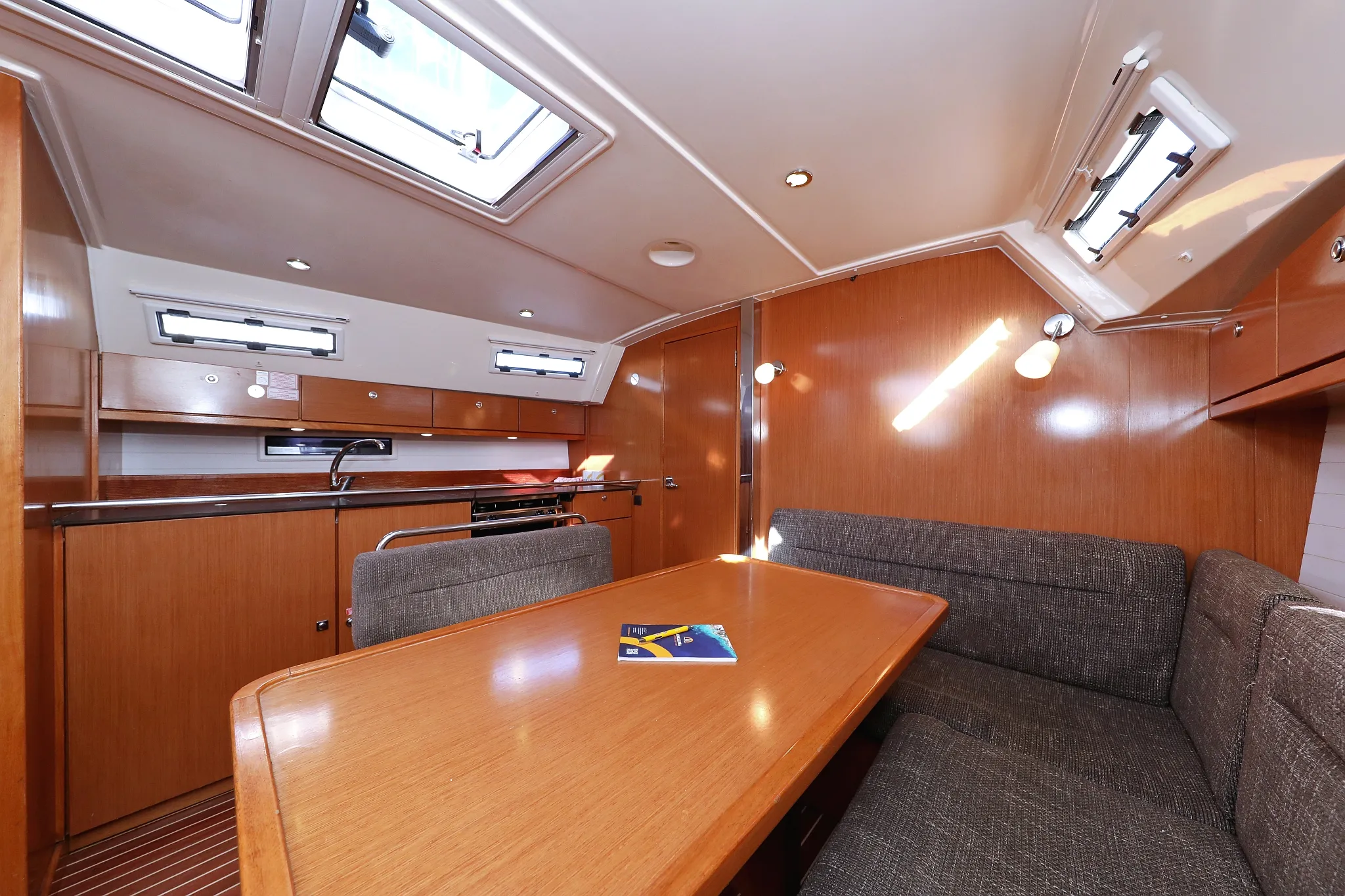 Image slide 6561
