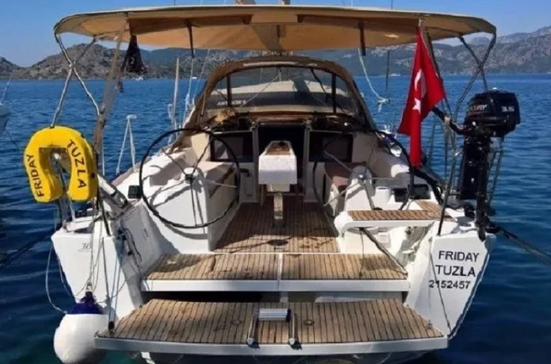 Dufour 350 GL Friday boat image