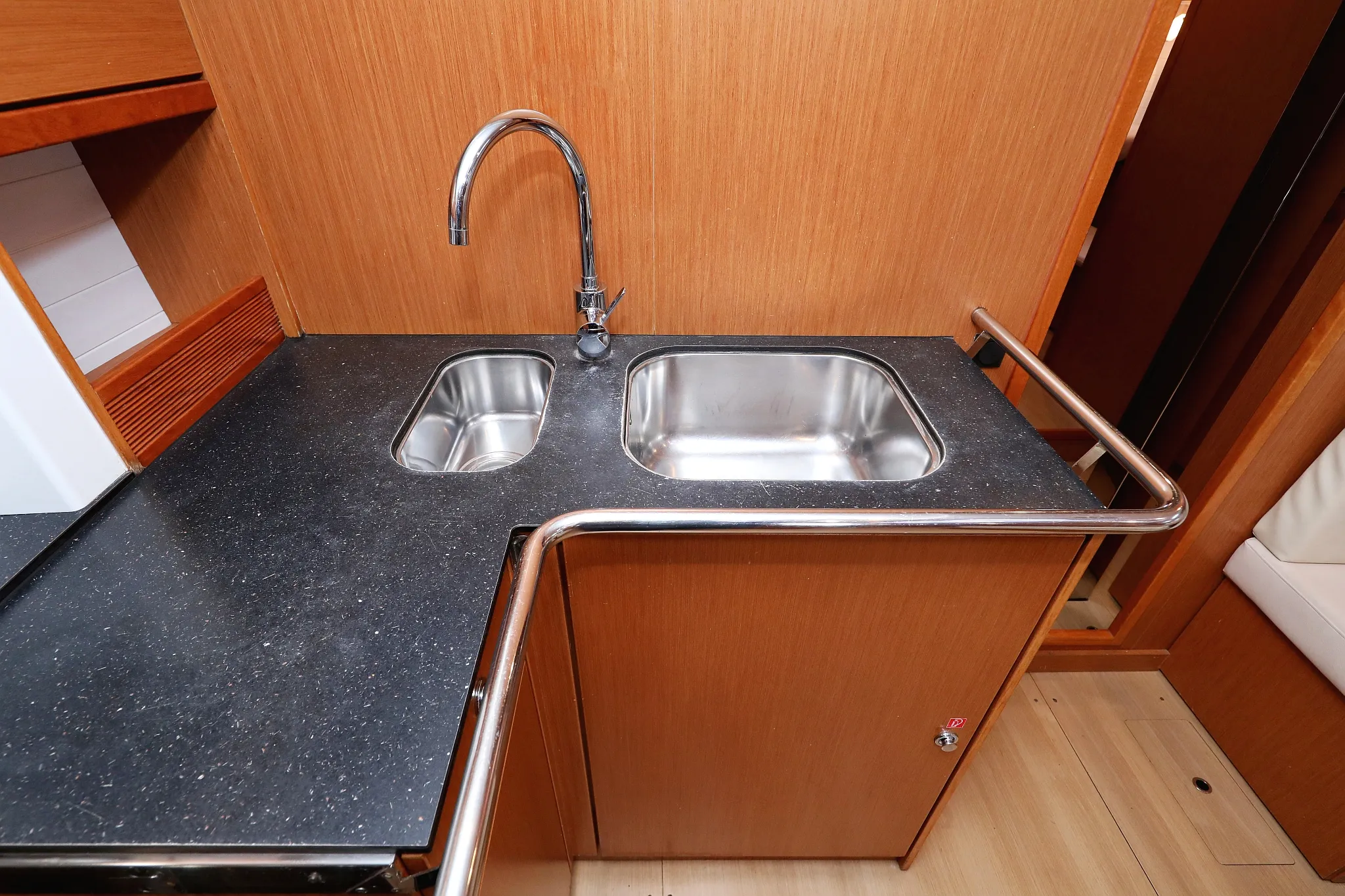 Image slide 6898