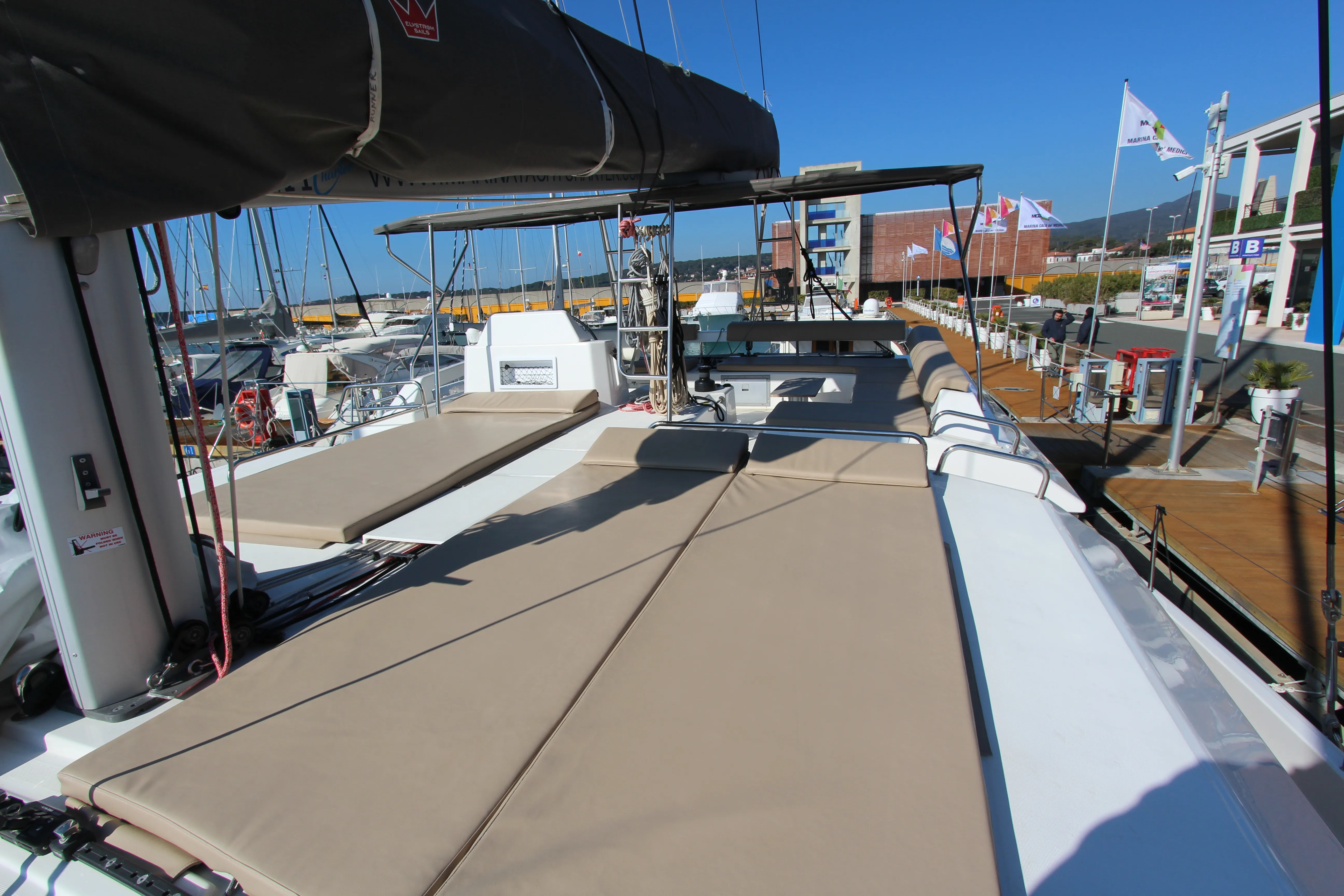Image slide 70029