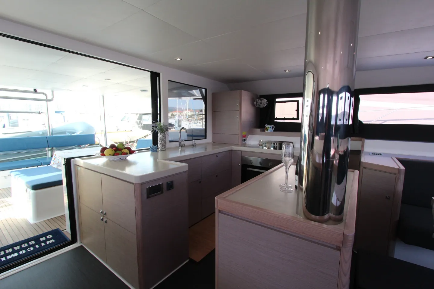 Image slide 70090