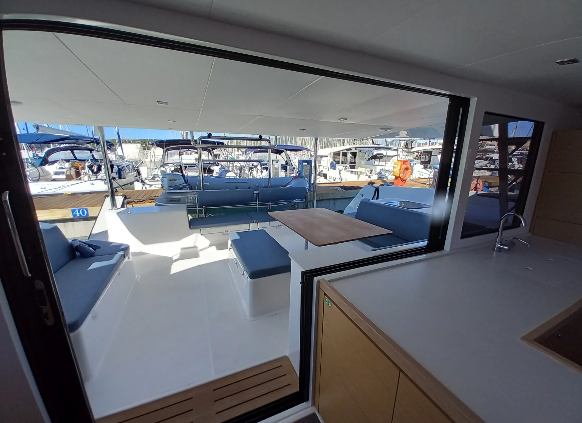 Image slide 70125