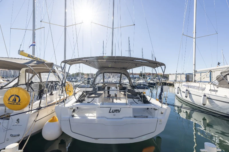 Dufour 37 Lumi boat image