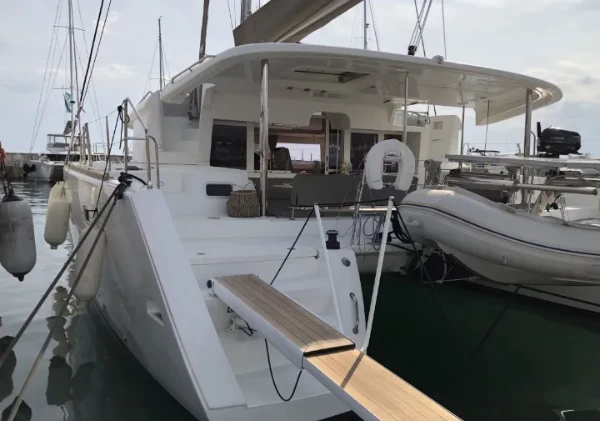 Lagoon 450 F Azraq boat image