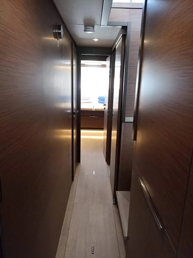 Image slide 74095