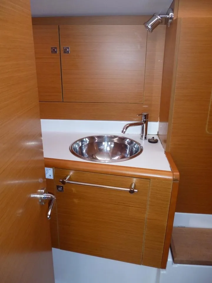 Image slide 74882
