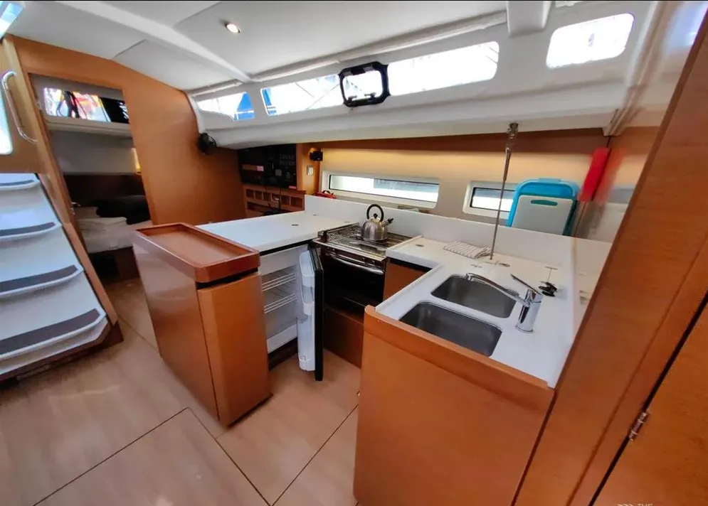 Image slide 74895