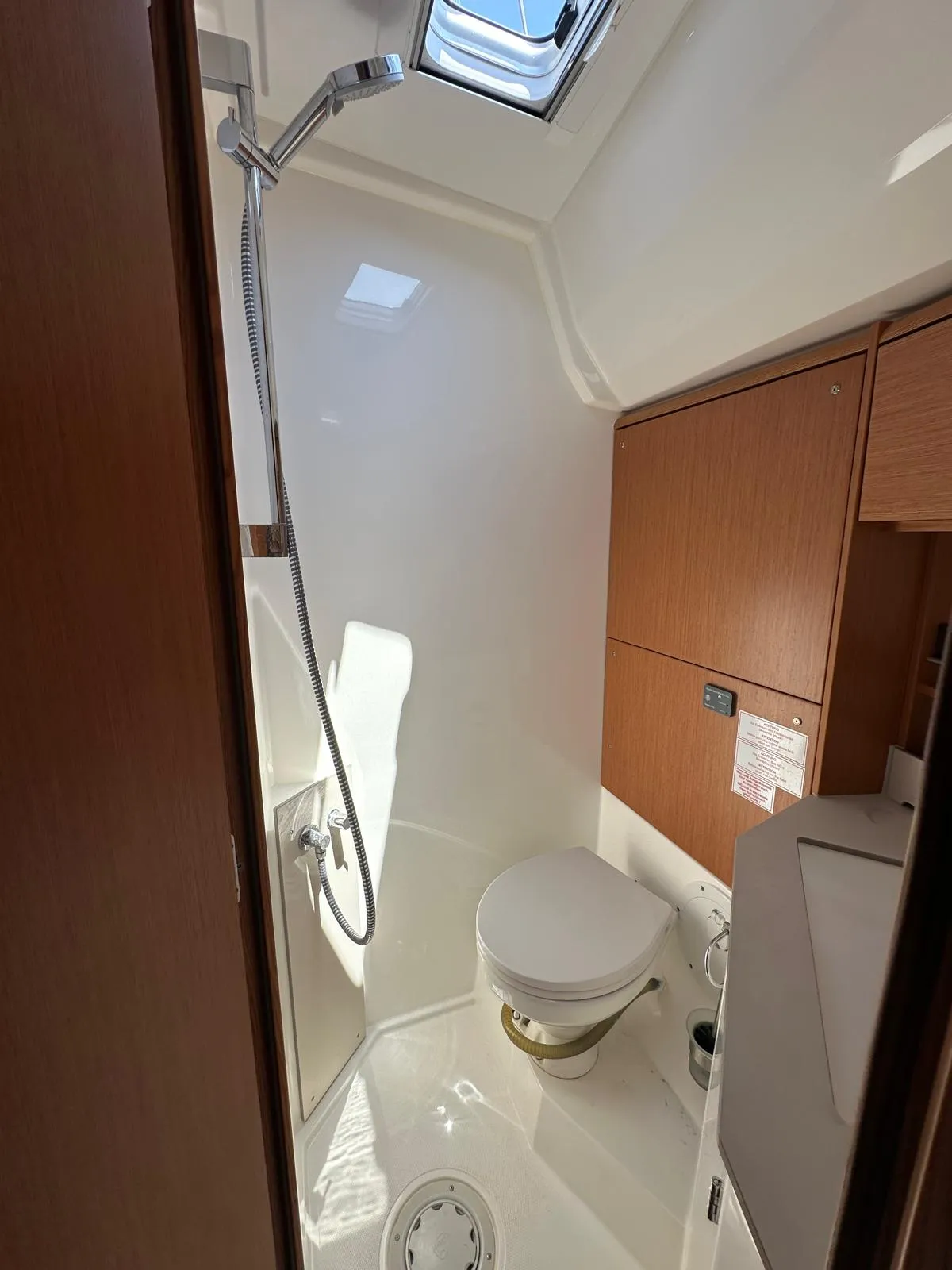 Image slide 75596