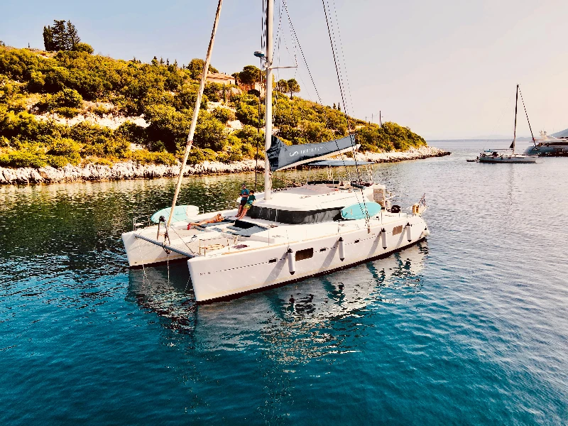 Lagoon 500 Infinity boat image