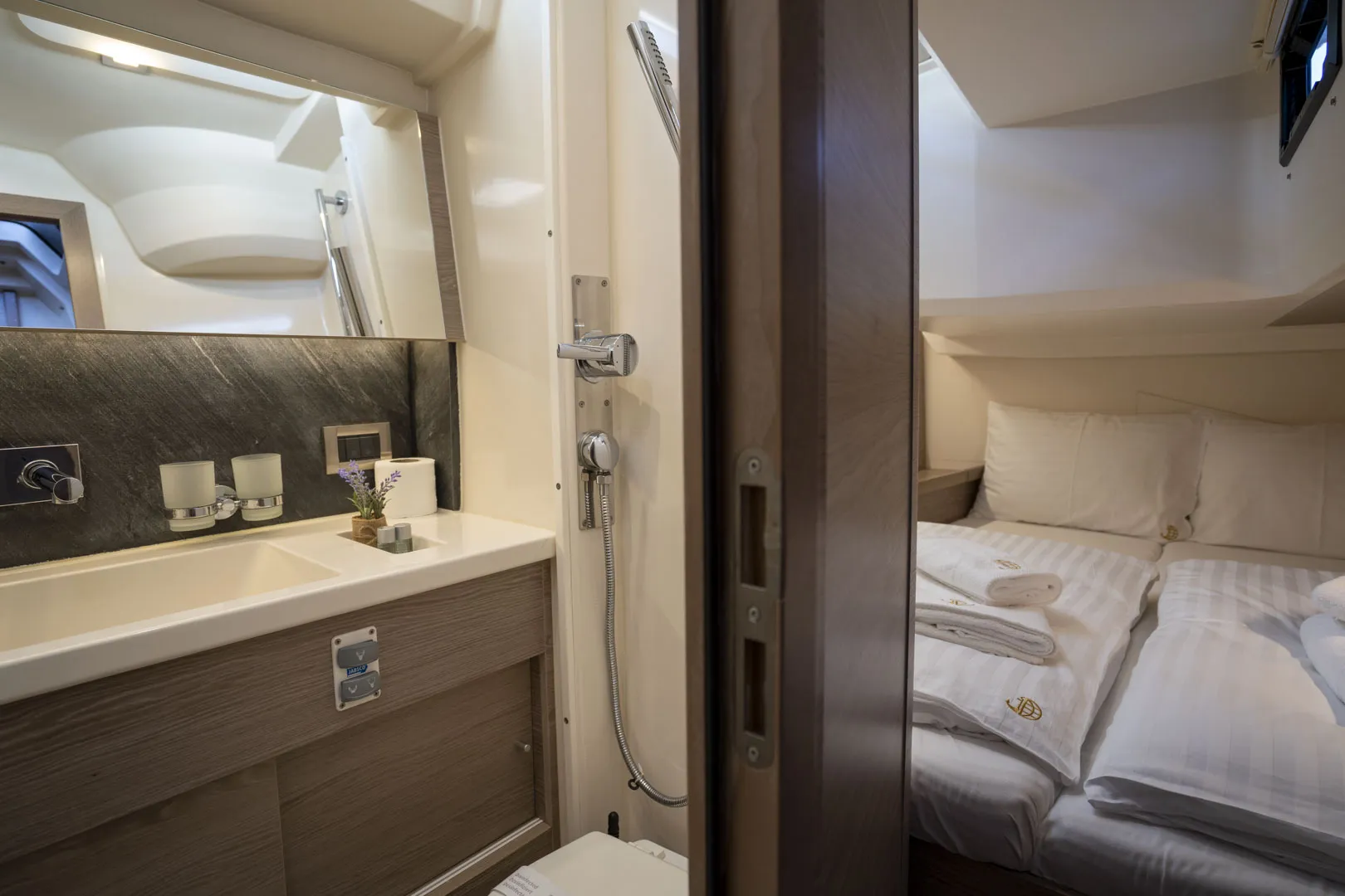 Image slide 75859