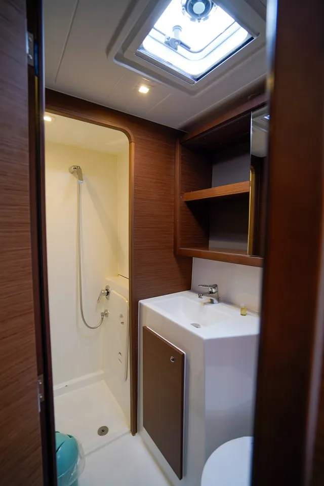 Image slide 75976