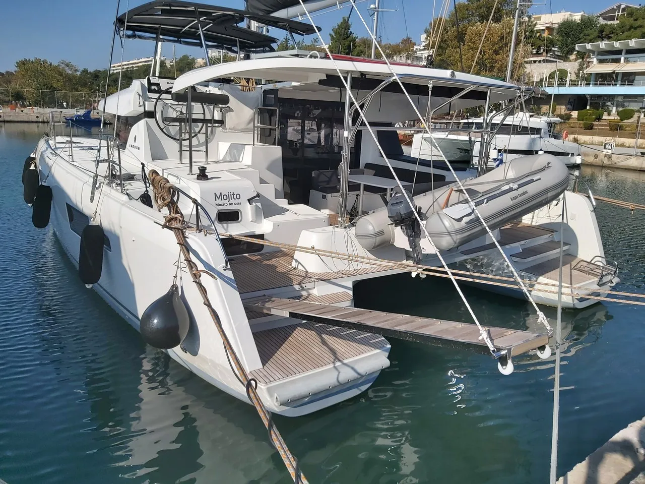 Lagoon 42 Mojito boat image