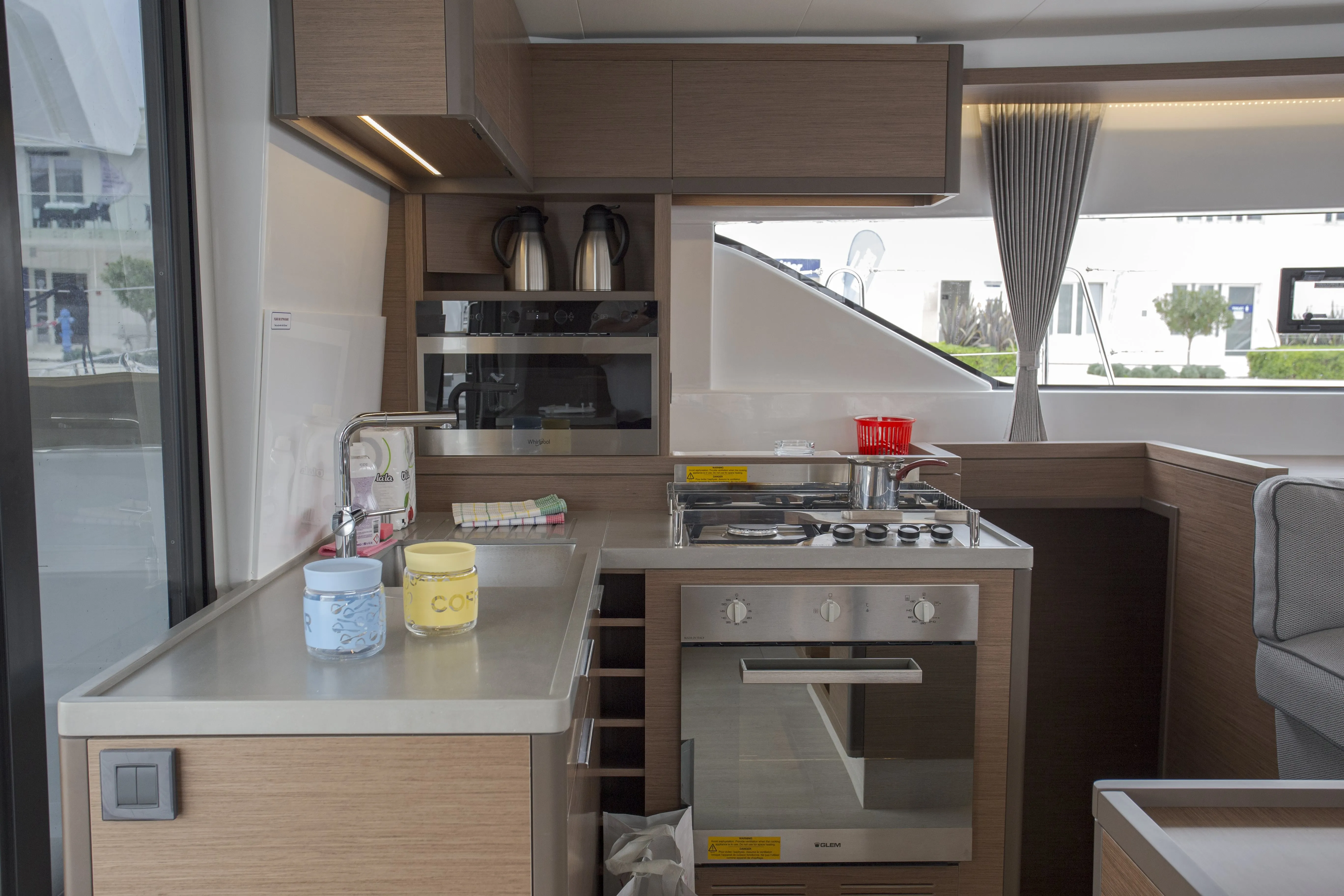 Image slide 77035
