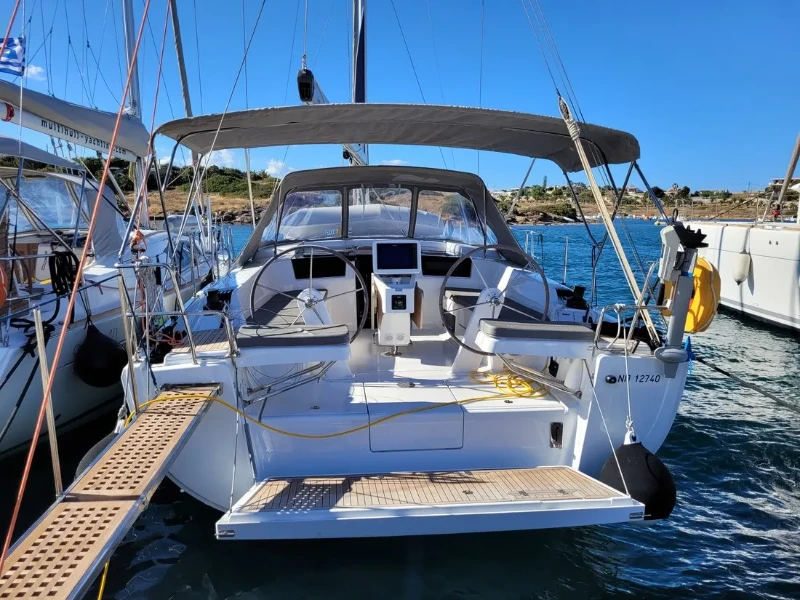 Hanse 418 heNA boat image