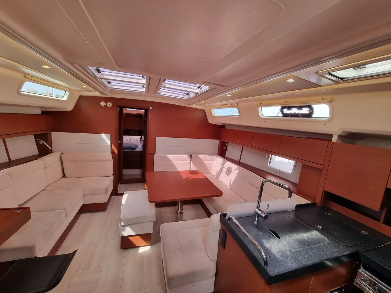 Image slide 77236