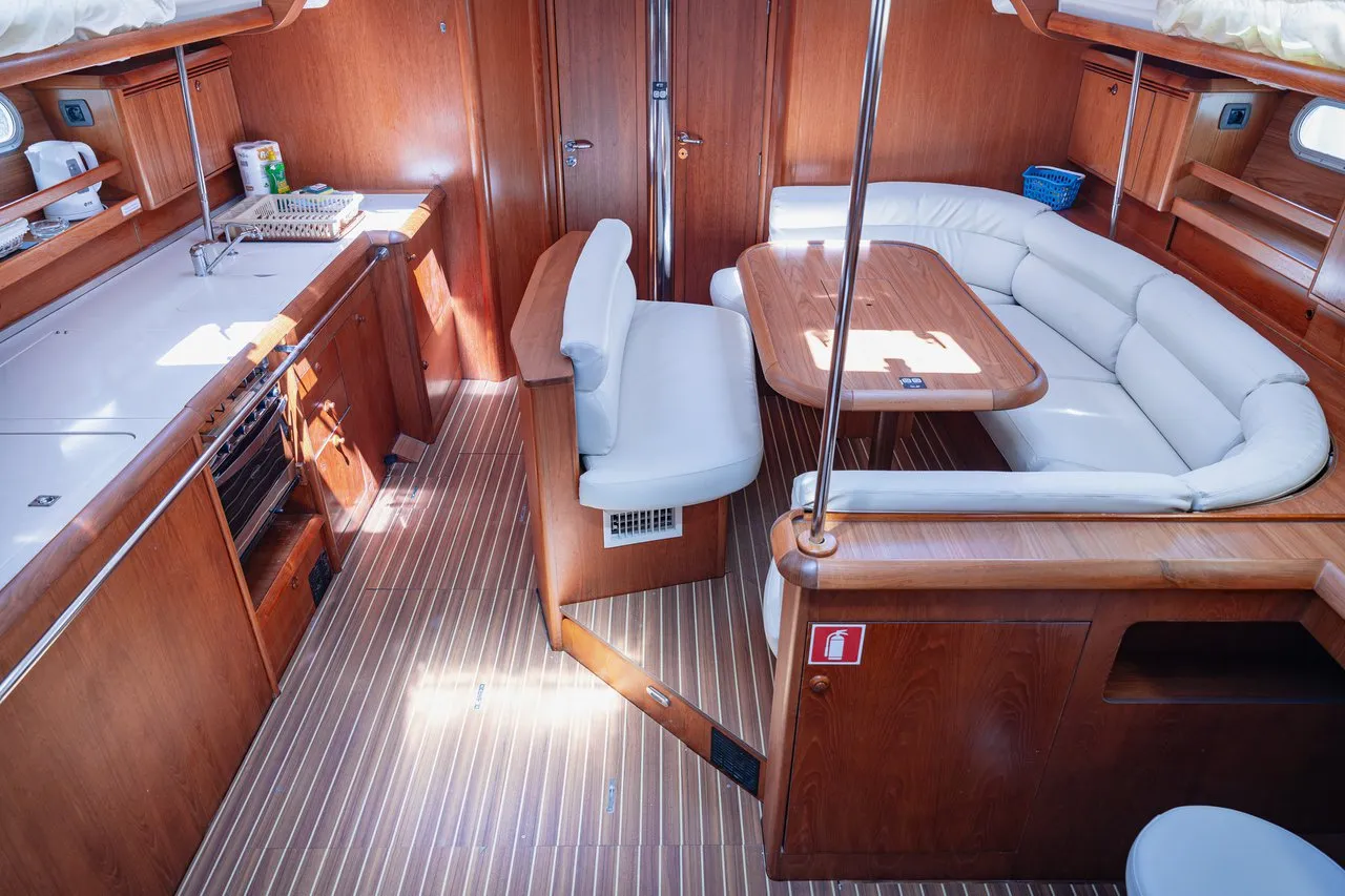 Image slide 780