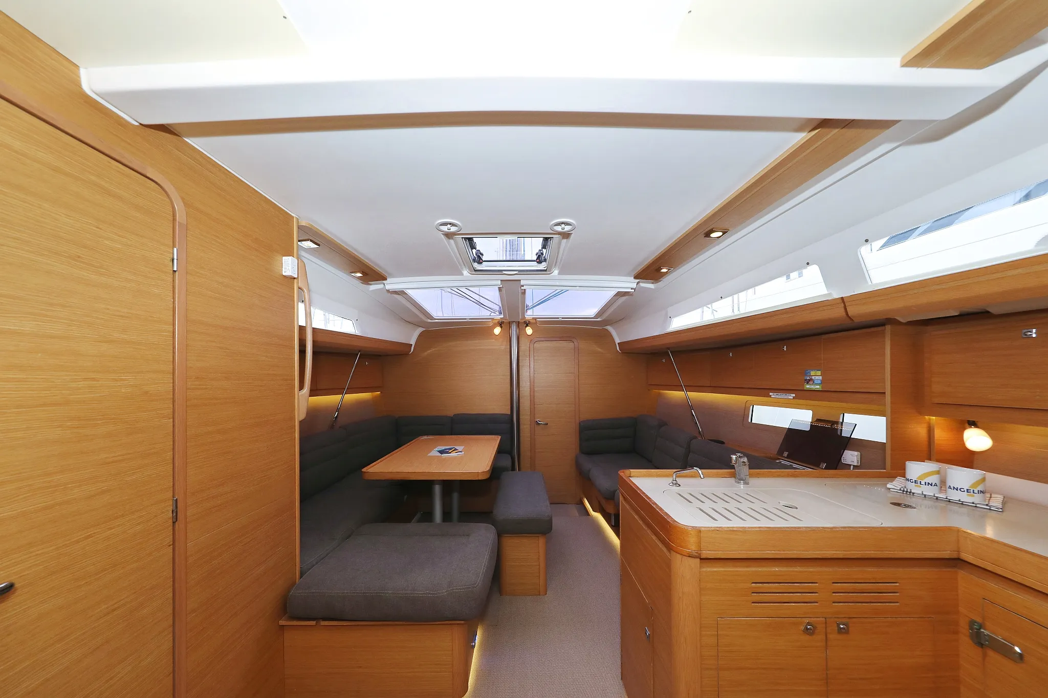 Image slide 7978