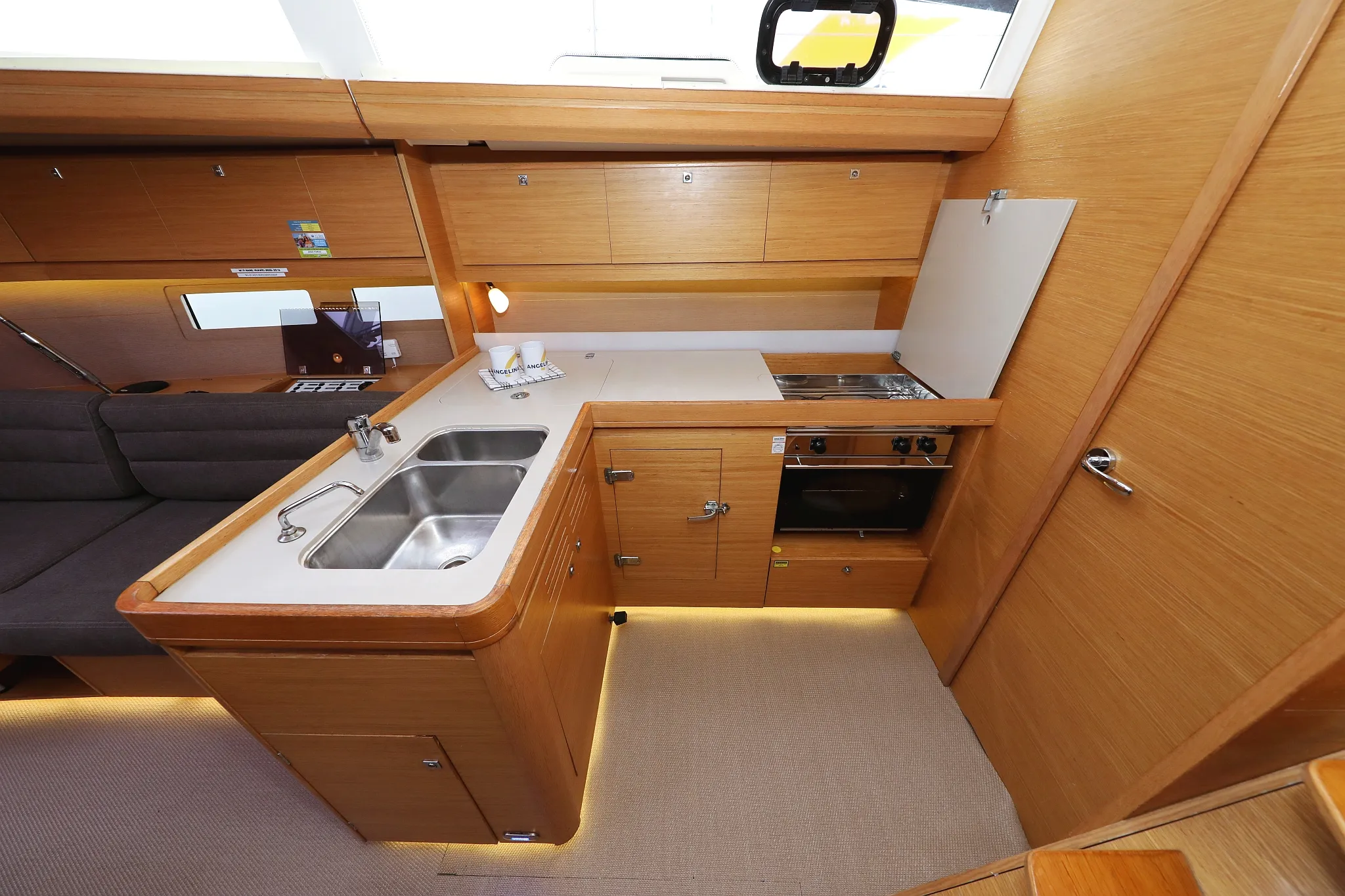 Image slide 7986