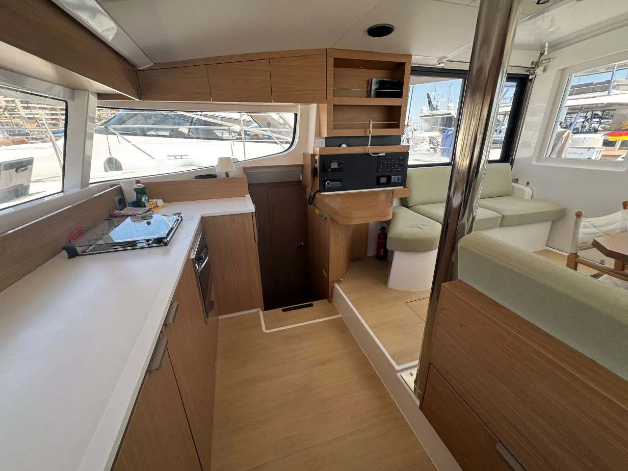 Image slide 79879