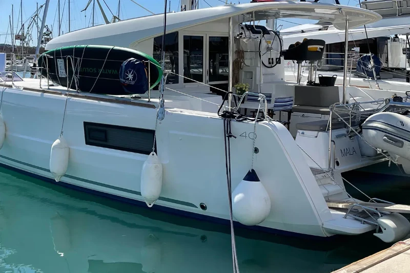 Lagoon 40 Mala boat image
