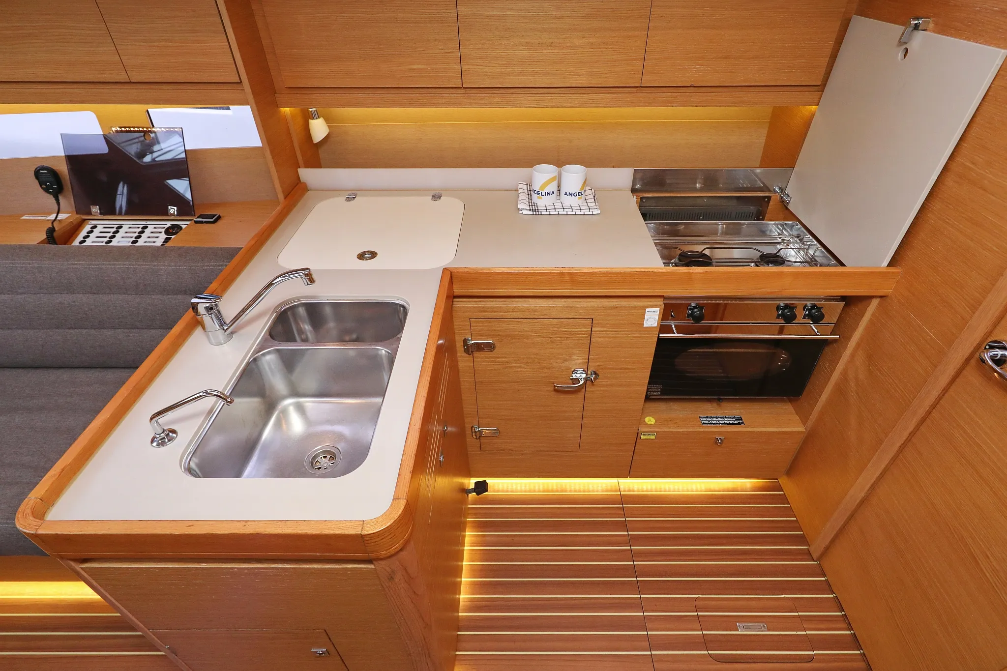 Image slide 8203