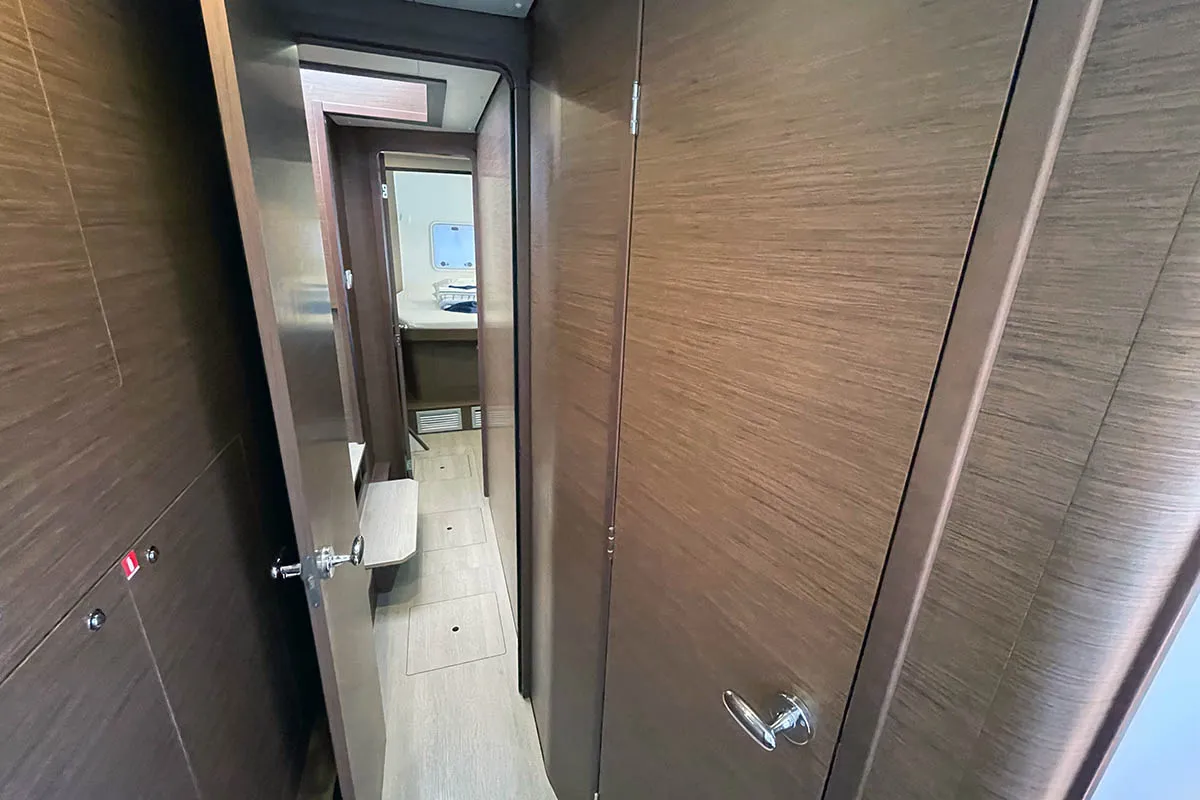 Image slide 82097