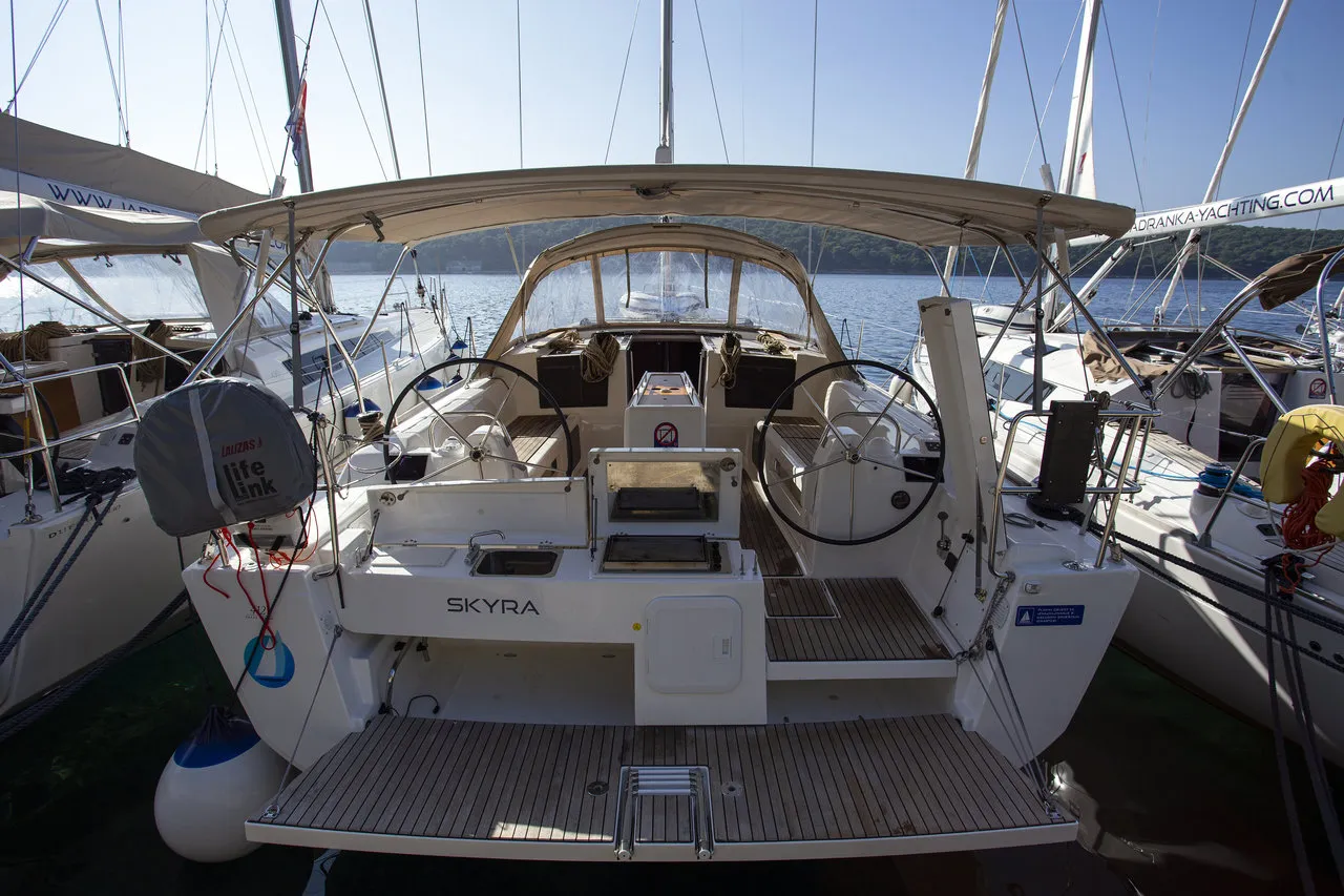 Image slide 8239