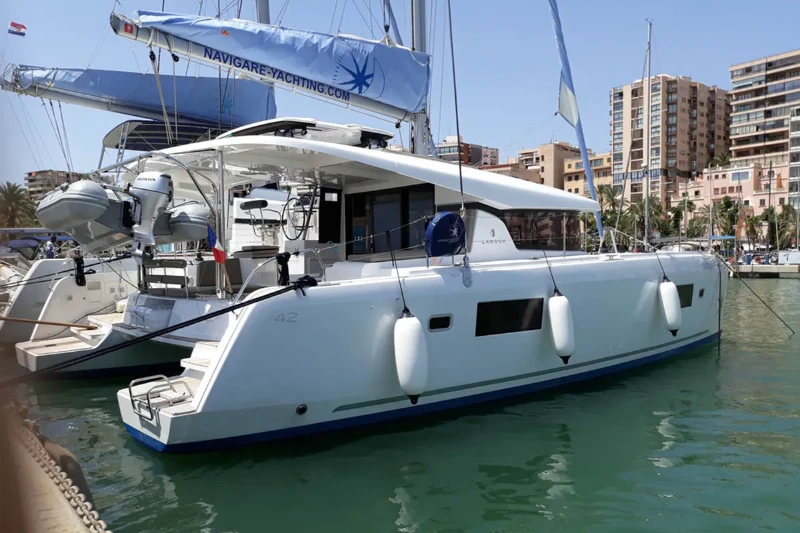 Lagoon 42 l'Argonaute  boat image