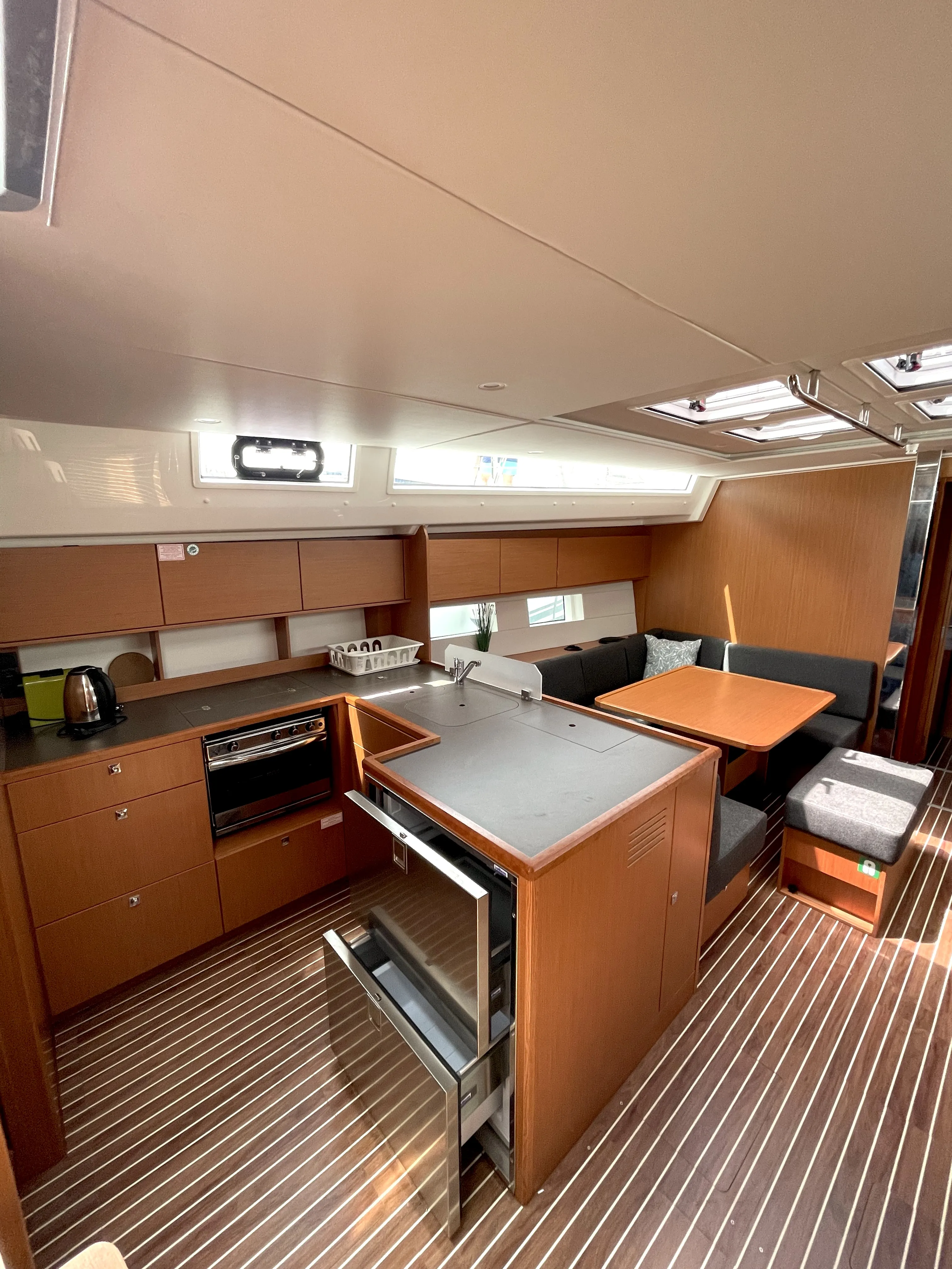 Image slide 84978