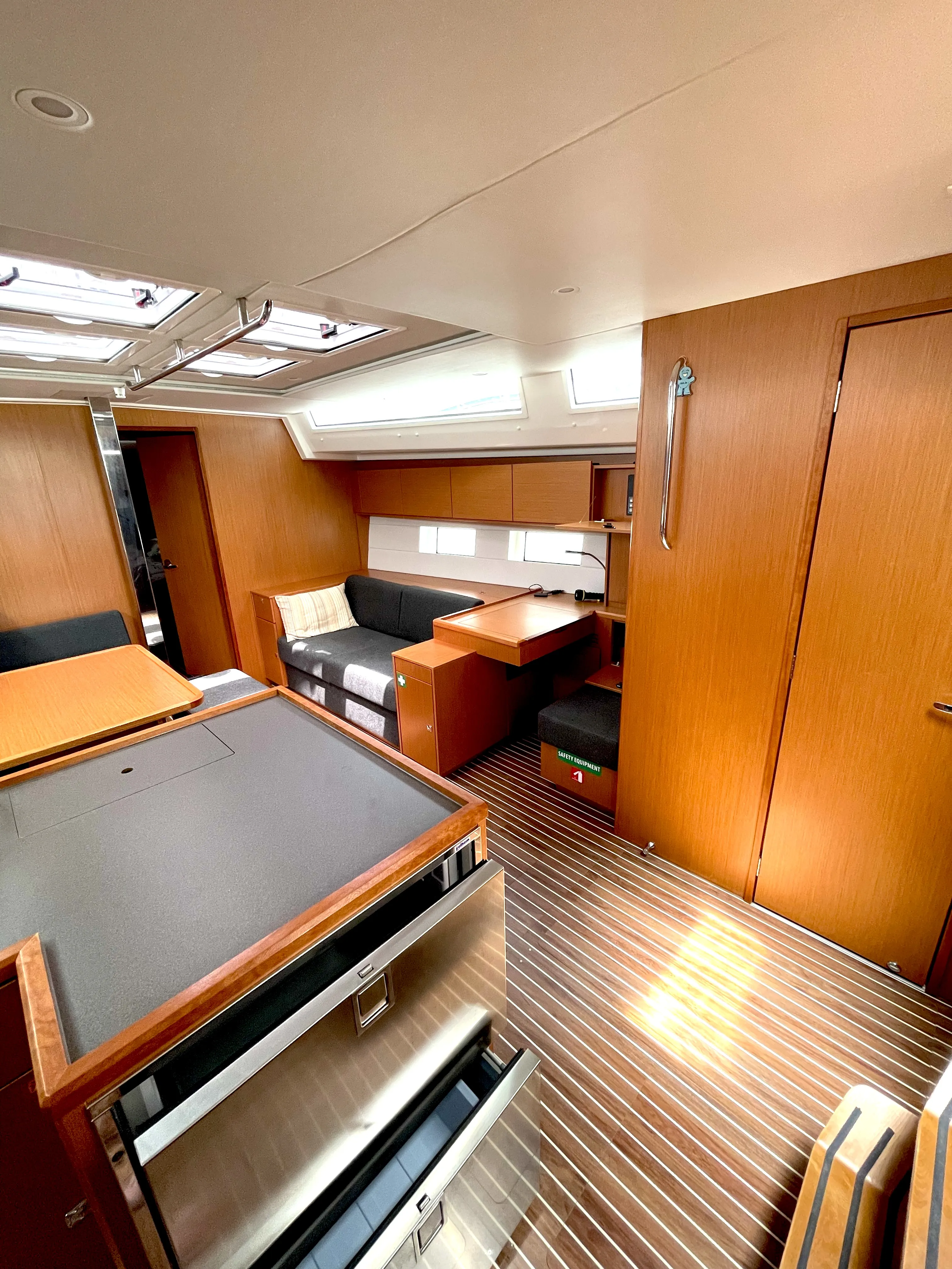 Image slide 84980
