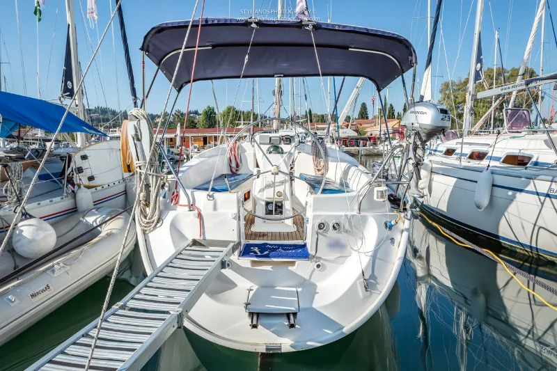 Bavaria 32 Aias boat image