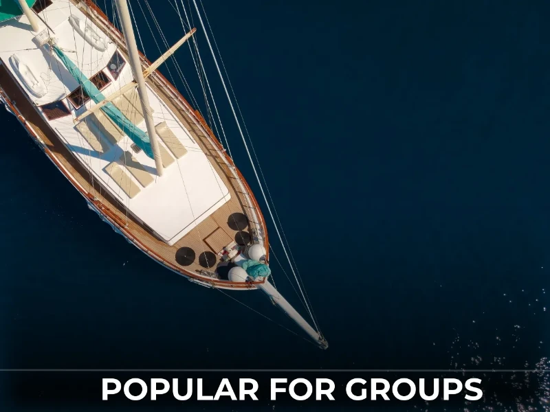 Agora Agora boat image
