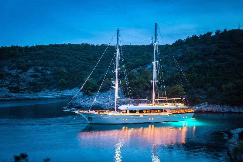 Son De Mar Son De Mar boat image