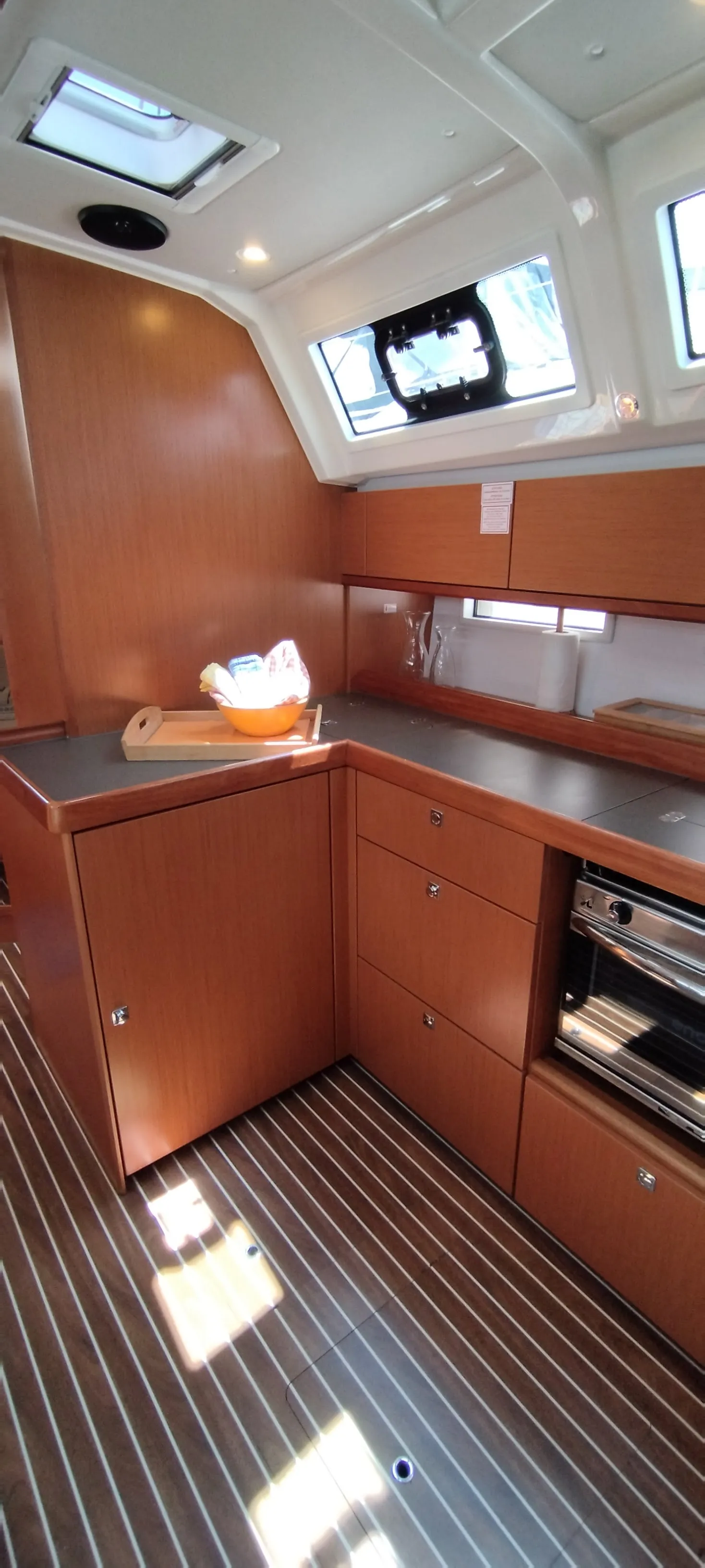 Image slide 90383