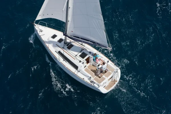 Oceanis 31 Titina boat image