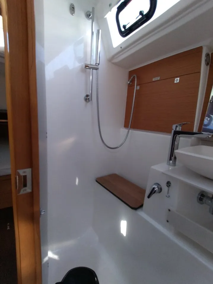 Image slide 92021