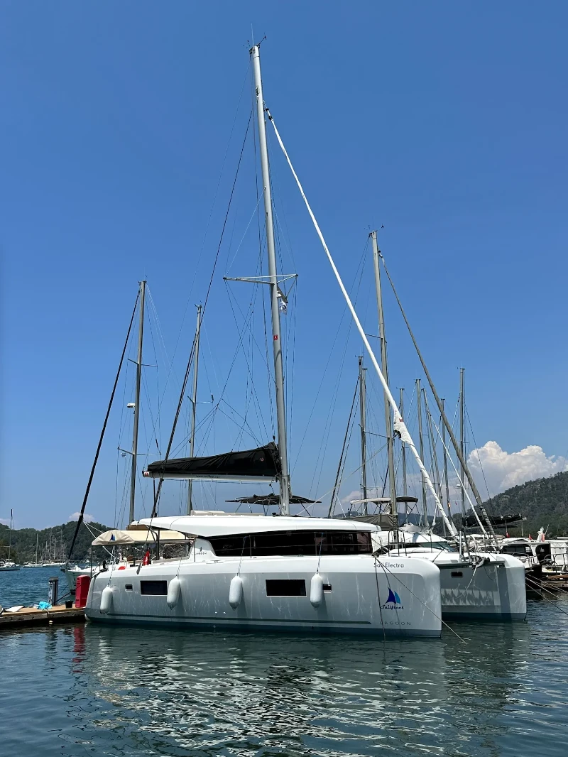 Lagoon 42 Sail Electra boat image