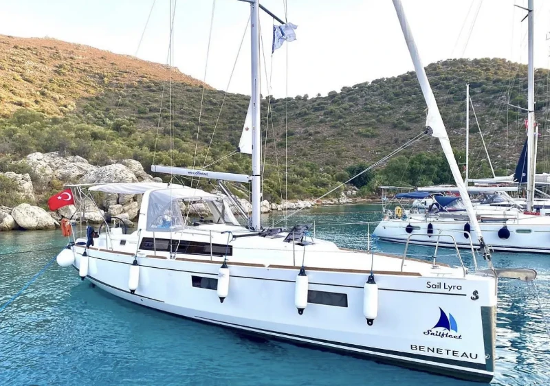 Oceanis 38.1 Sail Lyra boat image