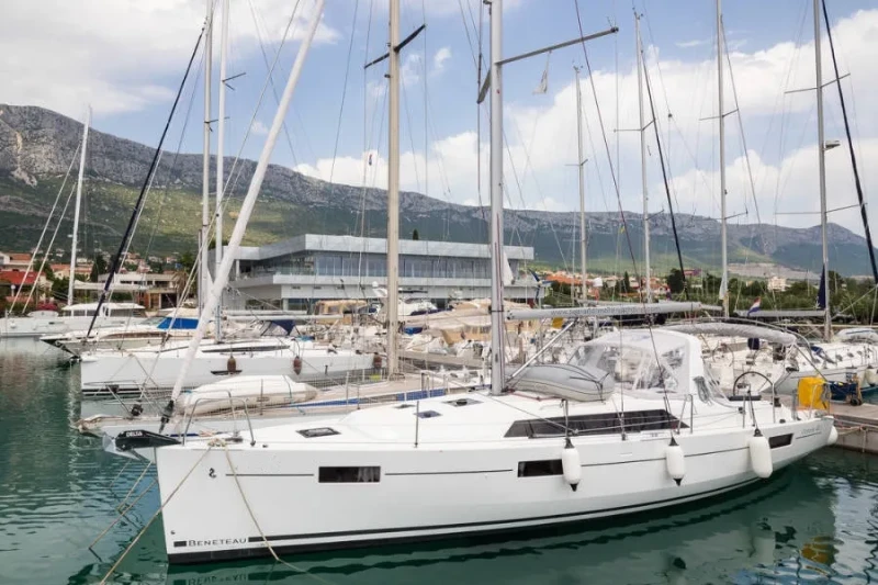 Oceanis 41.1 First boat image