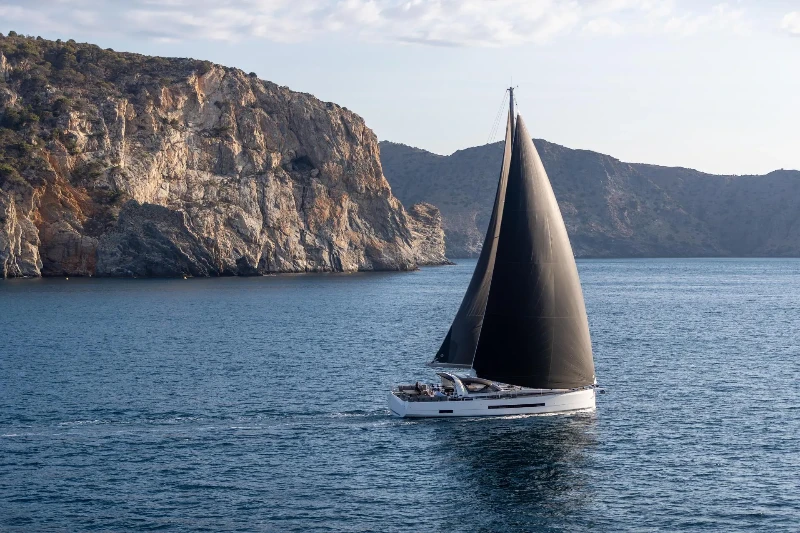 Jeanneau 55 - 3 + 1 cab. Marina boat image