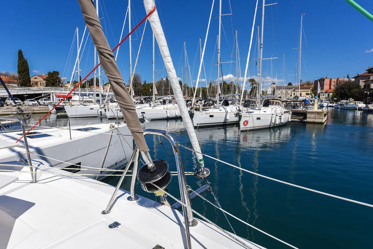 Image slide 97052