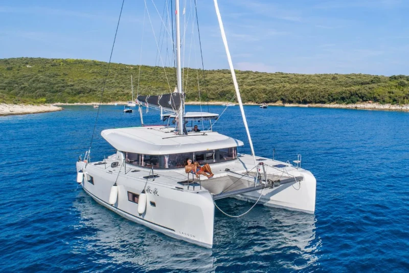 Lagoon 42 Lu-Lu boat image
