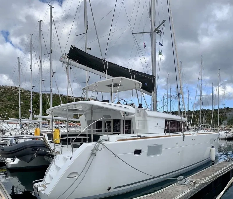 Lagoon 450 F Zen boat image