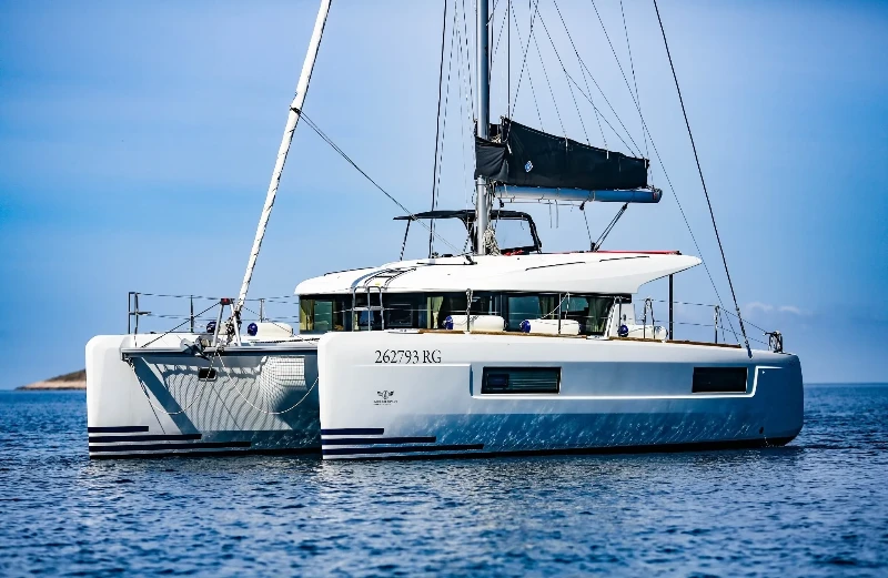 Lagoon 40 Bahia Real boat image